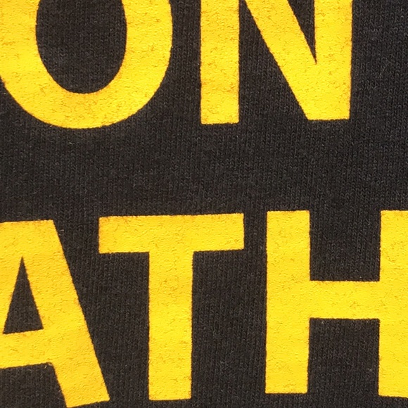 Gildan Men’s XL 2005 Boston Marathon 109th BAA Navy With Golden Yellow Graphics - Picture 4 of 9